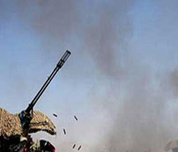 Maniobras terrestres defensa de la guardia de la revoluci&oacuten en el este de Ir&aacuten