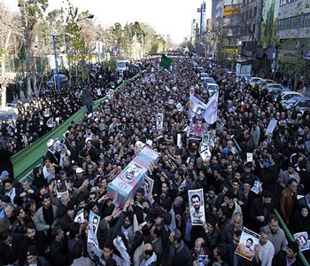 El funeral de los dos martirio Rochen y su guardia en Teher&aacuten 