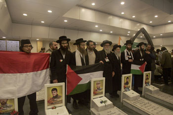 Una delegaci&oacuten de la Marcha Global del Quds visita la tumba del M&aacutertir Mougnieh