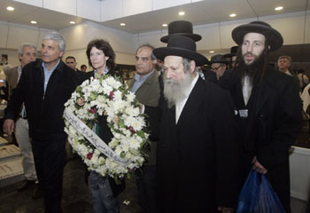 Una delegaci&oacuten de la Marcha Global del Quds visita la tumba del M&aacutertir Mougnieh