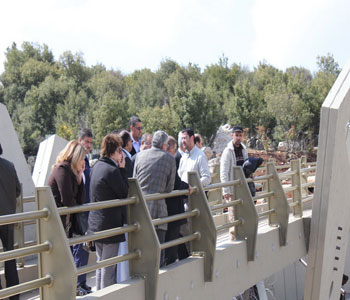 Una delegaci&oacuten &aacuterabe en Mlita