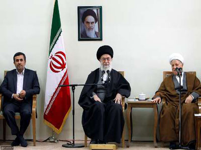 Khaminei recibió el presidente y los miembros del Consejo de Conveniencia