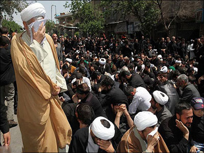 Irán celebra la conmemoración del martirio de la Sayyeda Zahraa (P)