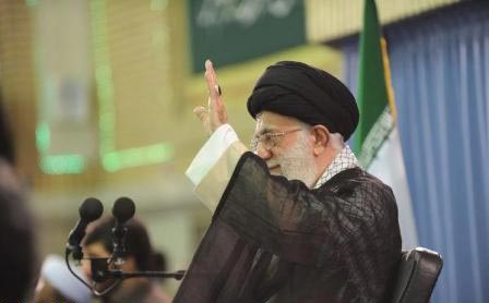Khamenei: Sayyeda Zahraa es un símbolo completo de la castidad de la mujer musulmana