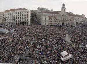 Los indignados vuelven a protestar en Espa&ntildea