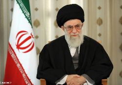 Imam Khaminei: debemos alejarnos de la arrogancia y el ego&iacutesmo