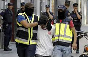 Detenidos los j&oacutevenes que activaron las alarmas del Metro de Madrid