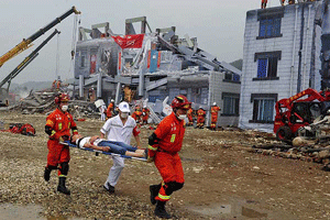 Sismo en suroeste de China deja al menos 4 muertos y 100 heridos
