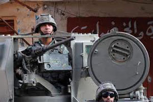 Milicias revolucionarias toman el control del aeropuerto de Tr&iacutepoli (libia)