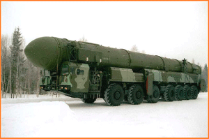 Misil bal&iacutestico intercontinental T&oacutepol-M, lanzado por Rusia con éxito