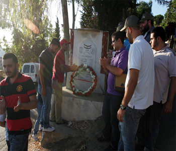 ¿Quién hizo llorar a los ojos de Mlita y a sus visitantes?