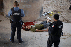 Agente estadounidense mata a balazos a un ciudadano mexicano