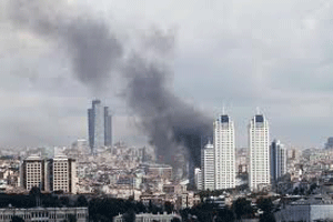 Un incendio en un edificio de 42 pisos en Estambul