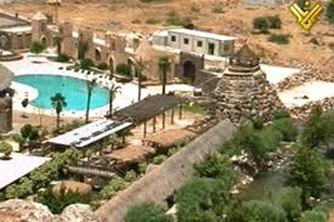 Más de 20 soldados y tres Merkavas toman posición en el río Wazani