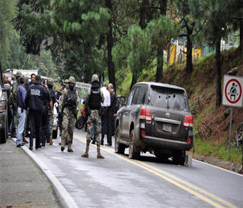 Atacan a un veh&iacuteculo diplom&aacutetico de EE.UU. en México