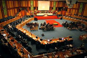 Ir&aacuten rechaza la suspensi&oacuten de Siria de la OCI