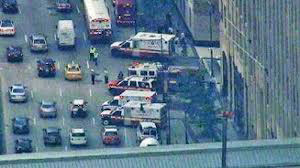 Los bomberos controlan el fuego en el World Trade Center