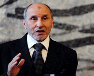 El CNT ceder&aacute el poder a la asamblea electa