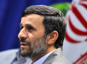 Ahmadineyad ha llegado a la ciudad santa de Medina
