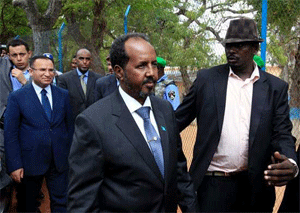 Mohamed promete luchar contra los islamistas y la pirater&iacutea