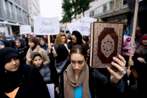 Los musulmanes se manifiestan contra la película antiislámica en Europa