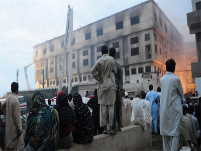 Mueren 261 personas en una f&aacutebrica en Pakist&aacuten