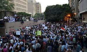 Kuwait y Arabia Saud&iacute se suman a las manifestaciones