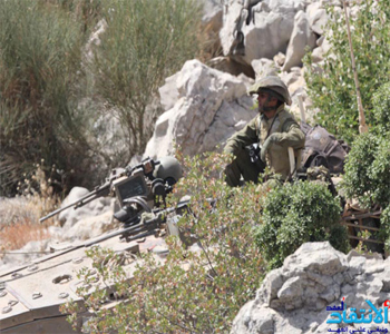 Los israel&iacutees toman posiciones junto a la “l&iacutenea azul”