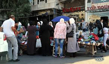 El presidente sirio acude a la mezquita la mañana de Eid al-Adha