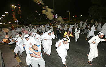 Kuwait: policía reprime manifestaciones de la oposición