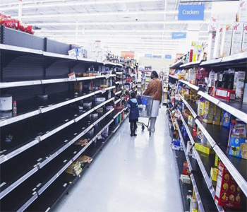 Los neoyorquinos se enfrentan al huracán Sandy en una ciudad fantasma