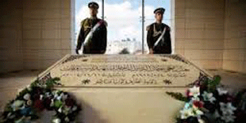 Comienzan los trabajos para exhumar el cuerpo de Yasser Arafat