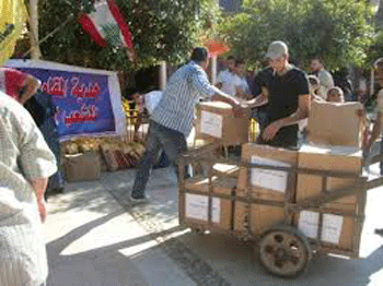 Hezbolá continúa la distribución de ayudas a refugiados sirios