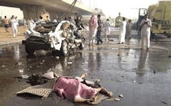 Derrumbe de un edificio en Riad por la explosión de un camión de combustible