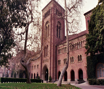 Tiroteo en universidad por Halloween