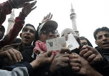 Miles de jordanos se manifiestan contra el Gobierno