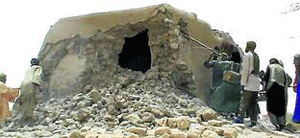 Radicales en Mali siguen destruyendo mausoleos antiguos