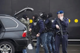 Policía de Holanda arresta a supuestos aliados del PKK