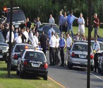 Cierran todas las escuelas de una localidad de Connecticut por sospechoso