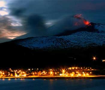 Alerta naranja por la erupci&oacuten del volc&aacuten Copahue 
