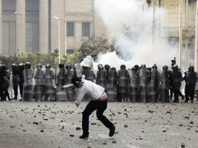 Mursi declara el estado de emergencia en Suez, Port Said e Ismailía