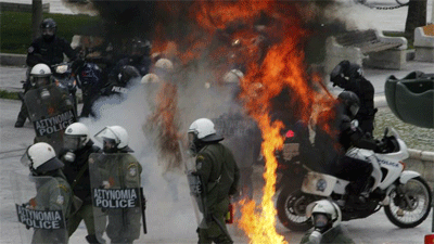 Graves disturbios en otra jornada de huelga de transportes de Grecia