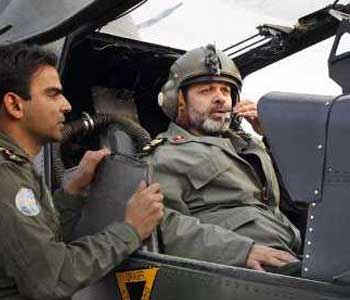 Ir&aacuten estrena un avanzado helic&oacuteptero de combate