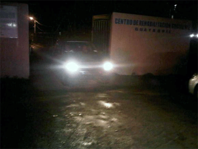 Se fugan al menos 18 presos de cárcel de máxima seguridad en Guayaquil