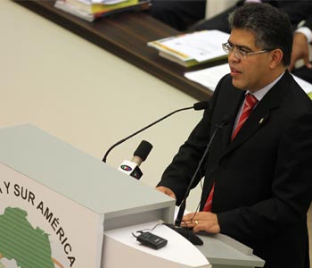 Ch&aacutevez env&iacutea un mensaje de unidad a la Cumbre de ASA