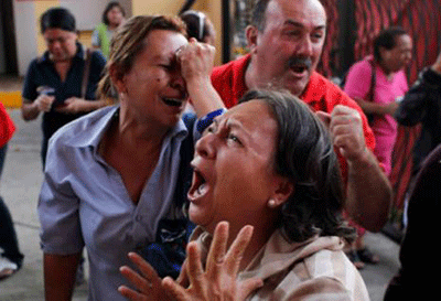 Chávez se va erguido