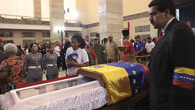 “De pronto no se puede” embalsamar el cadáver de Chávez