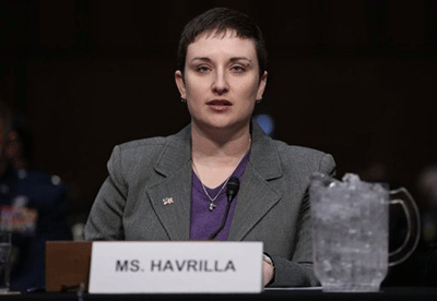 Víctimas de abusos en el ejército de EEUU denuncian la justicia militar