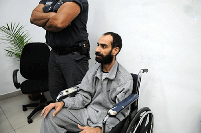 Amnistía pide garantizar atención médica o excarcelación de Issawi