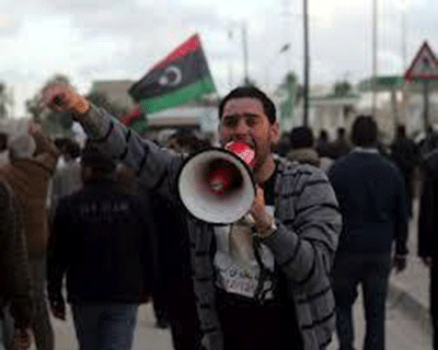 Antiguos rebeldes protestan por los cargos dados a gadafistas